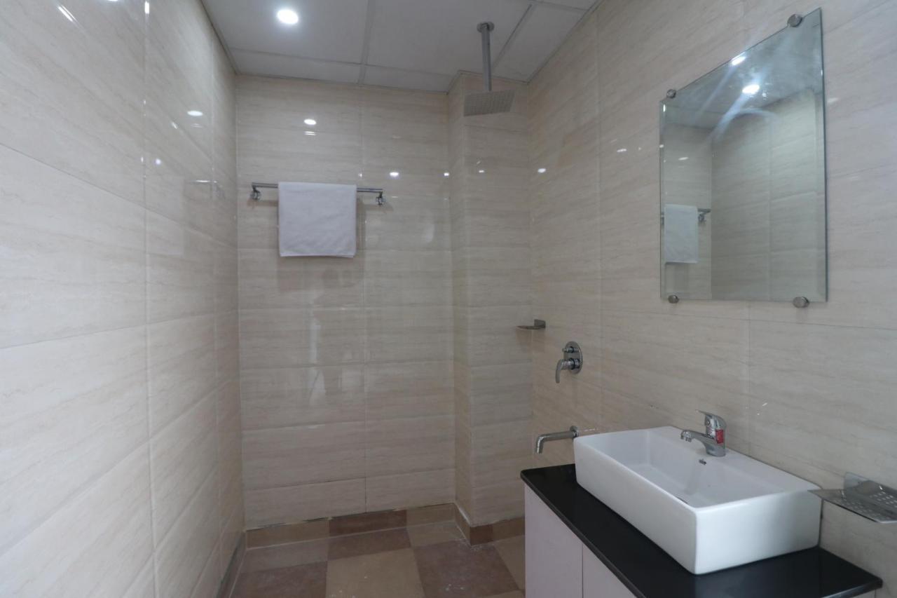 نيودلهي Hotel King Plaza المظهر الخارجي الصورة